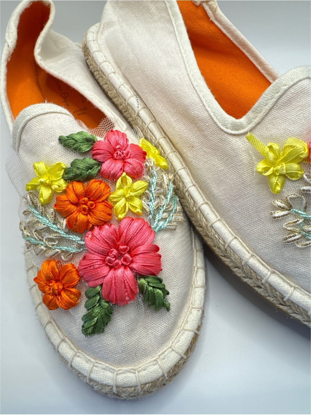 SALE! Women’s Embroidered Floral Espadrille Slip-Ons - White EU 40 - Picture 2 of 5